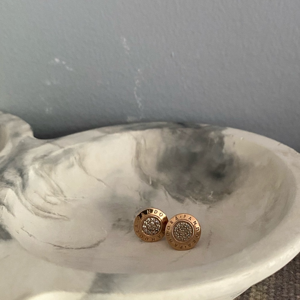 Rose gold Pandora earrings